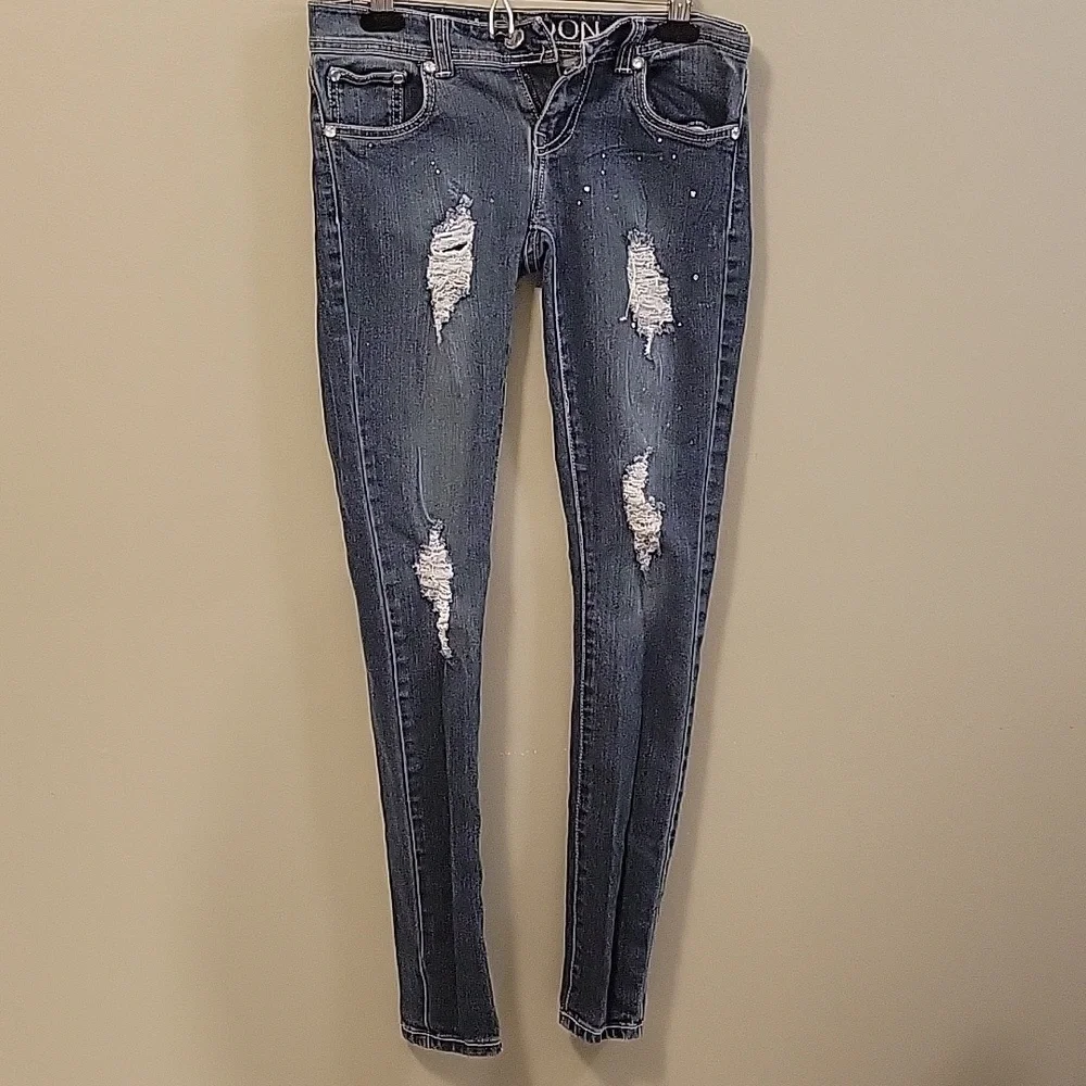 London Ripped Jeans - Picture 1 of 5